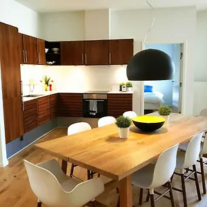 Luxury In The Heart Of Near Harbour Baths Appartement